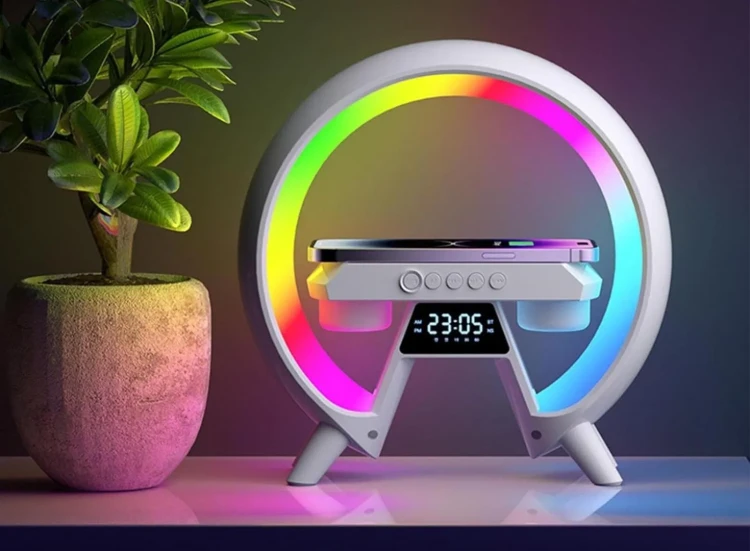 i-lampka-led-glosnik-ladowarka-indukcyjna-qi-rgb-radio-zegar-kolory-bluetooth.webp